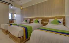 Hotel Amisha International